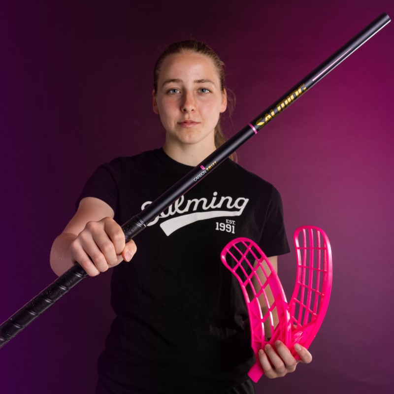 SALMING Q-Series Carbon Swift F27 Black/Magenta 100 cm Shaft